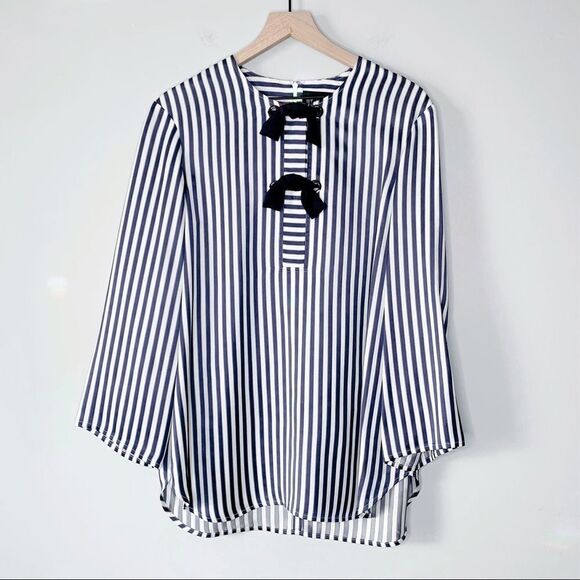 St John’s Striped Bow Shirt - Picture 1 of 4